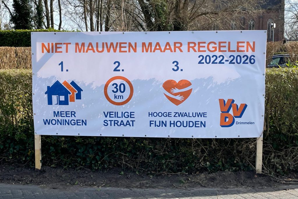 Niet mauwen maar regelen